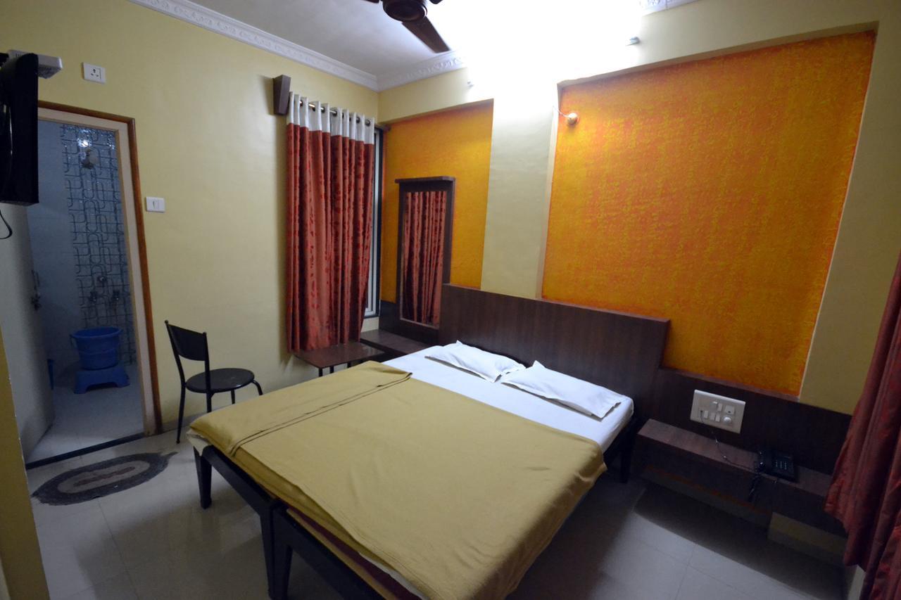Hotel Madhava Shirdi Exterior photo