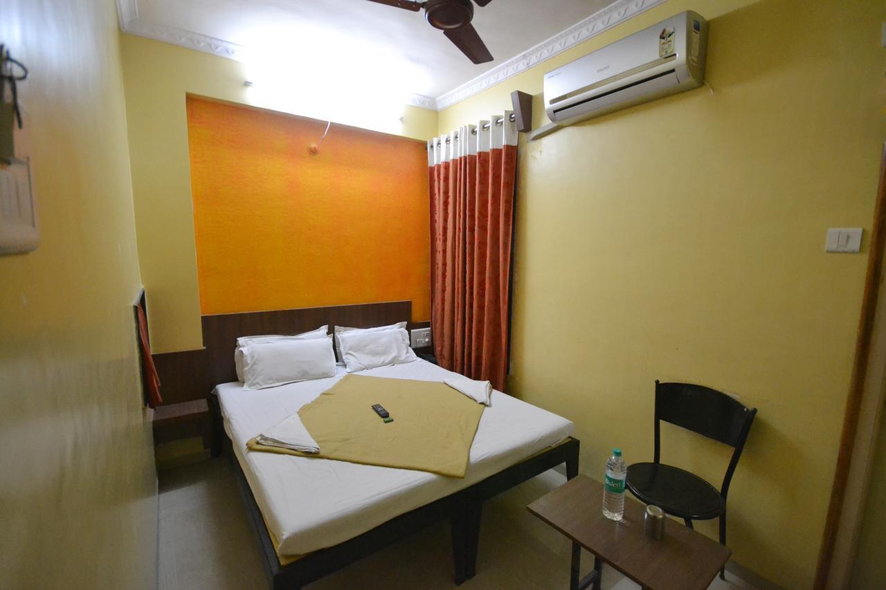 Hotel Madhava Shirdi Exterior photo